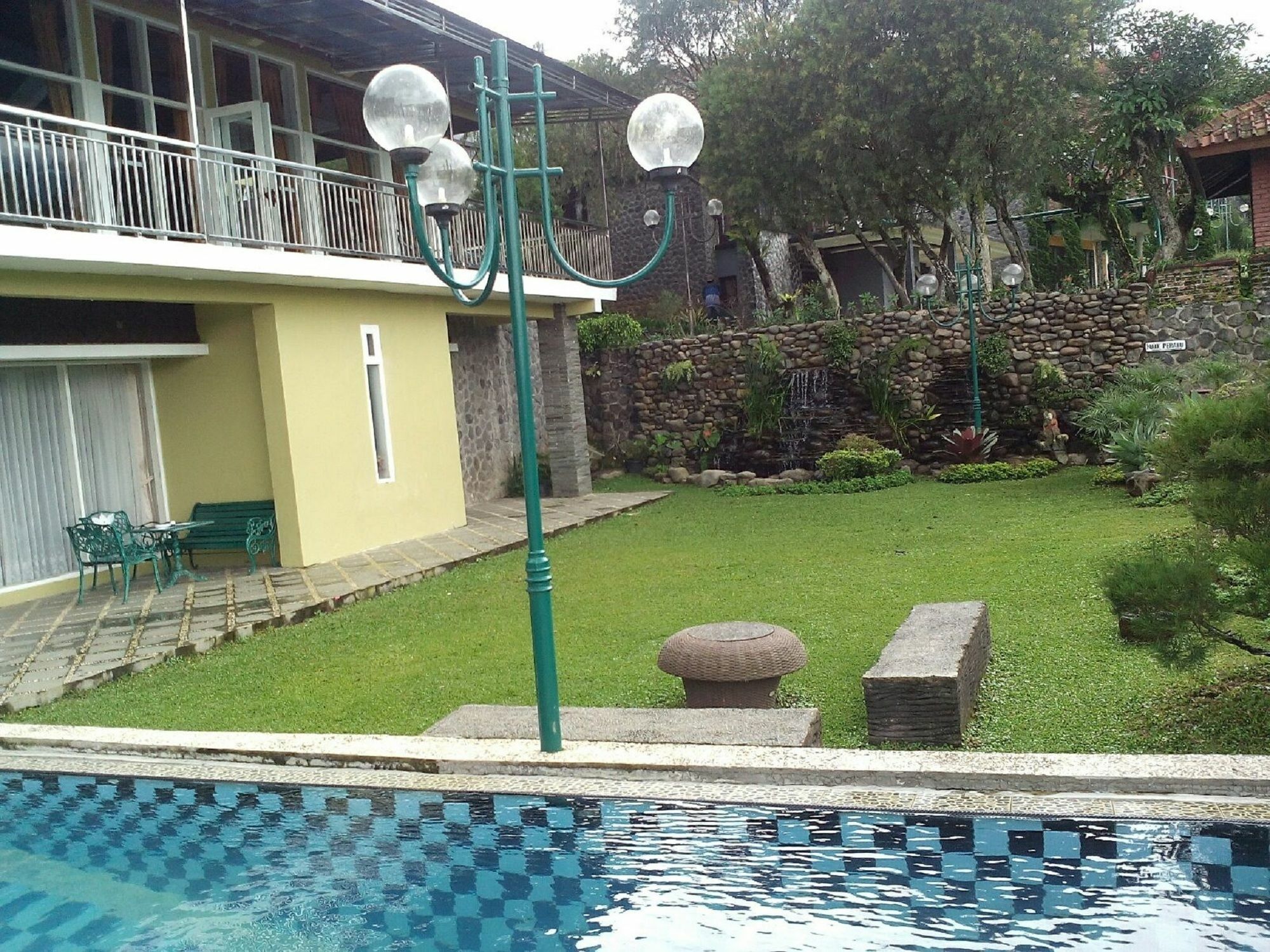 Villa Bukit Danau チパナス エクステリア 写真